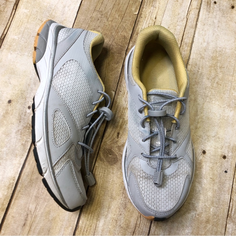 Vionic Women’s Tokyo Sneaker In White Walking Shoe